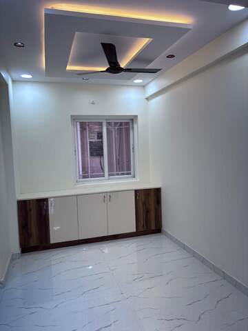 Room in 3 BHK Apartment at Greenmark Mayfair Apartments, Tellapur – for Rent