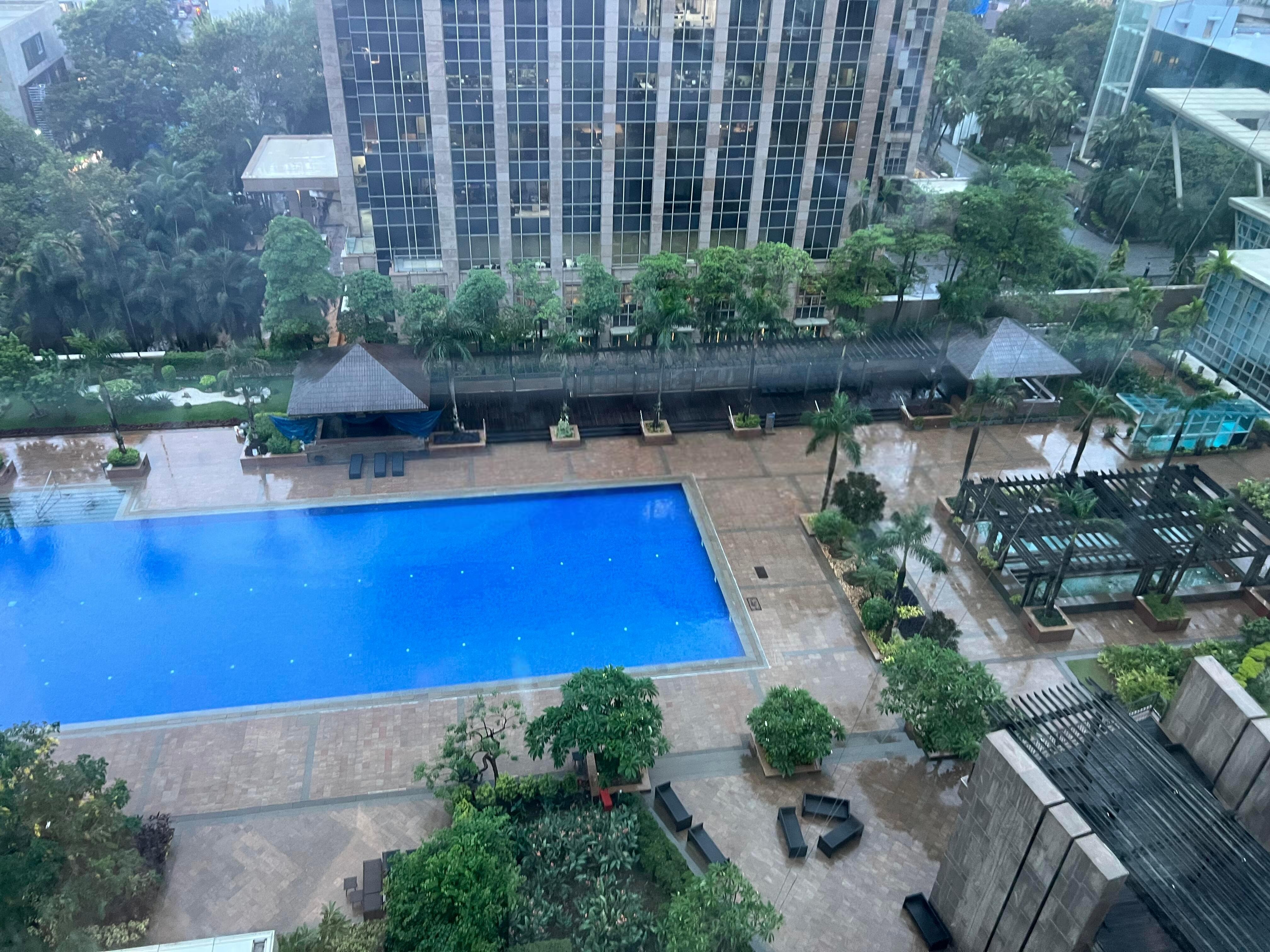 5 BHK + Pooja Room,Servant Room 2600 Sq.Ft. Apartment in Sheth Beaumonte