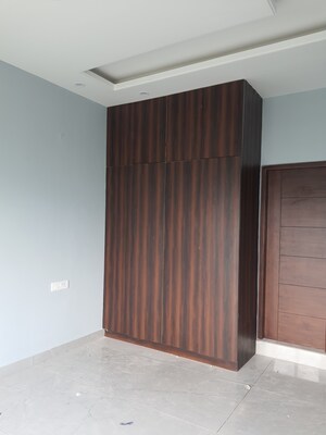 Room in 3 BHK Apartment at Mehli – for Sale