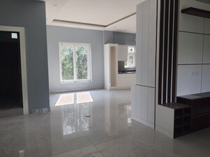 Room in 3 BHK Apartment at Mehli – for Sale