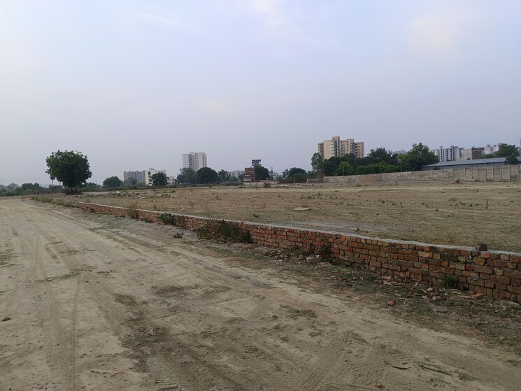 undefined, sushant golf city  1000 Sq.Ft. Plot In Sushant Golf City Lucknow 8820578