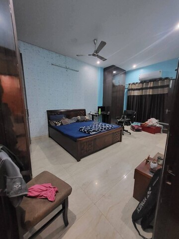 Living Room in 2 BHK Builder Floor at Gupta Awas, Sector 43 – for Rent