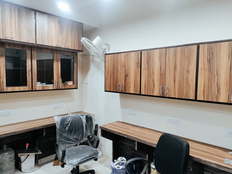Team Area, circus avenue Commercial Office Space 750 Sq.Ft. In Circus Avenue Kolkata 8820571
