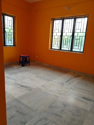 Room in 2 BHK Apartment at Fabulous Uno, Keshtopur – for Rent