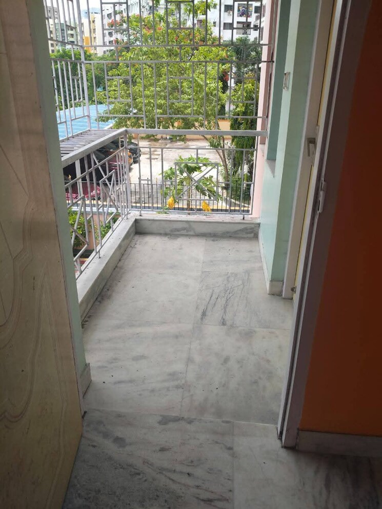 Balcony, fabulous-uno 2 Bedroom 998 Sq.Ft. Apartment In Keshtopur Kolkata 8820567
