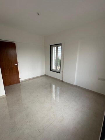 Room in 3 BHK Apartment at Silver Leaf II, Shivajinagar – for Rent