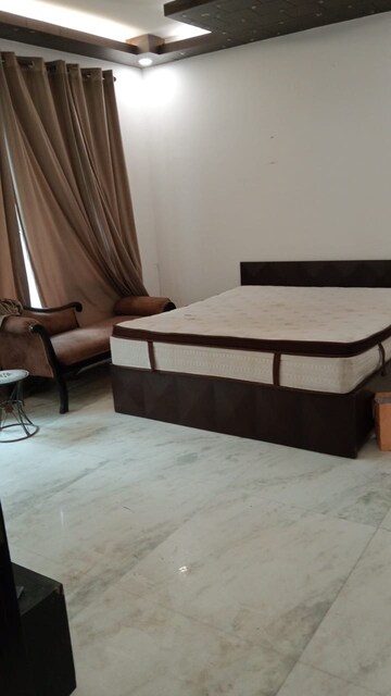 2 BHK Independent House For Rent in Sector 15a