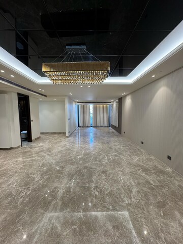 Building Lobby in 4 BHK Builder Floor at Dlf Phase I – for Sale