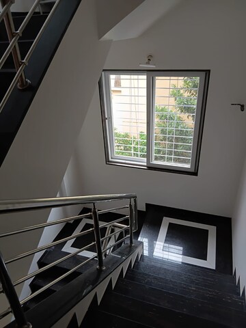 Staircase in 3 BHK Villa at Karve Nagar – for Rent
