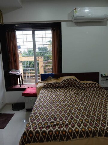 Bedroom in 3 BHK Villa at Karve Nagar – for Rent