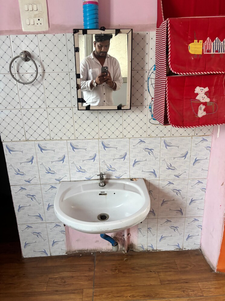 Bathroom, karve nagar 1 Bedroom 650 Sq.Ft. Apartment In Karve Nagar Pune 8820609