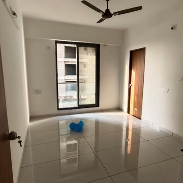 Bathroom in 3 BHK Apartment at Abhishek Aura, New Sama – for Rent