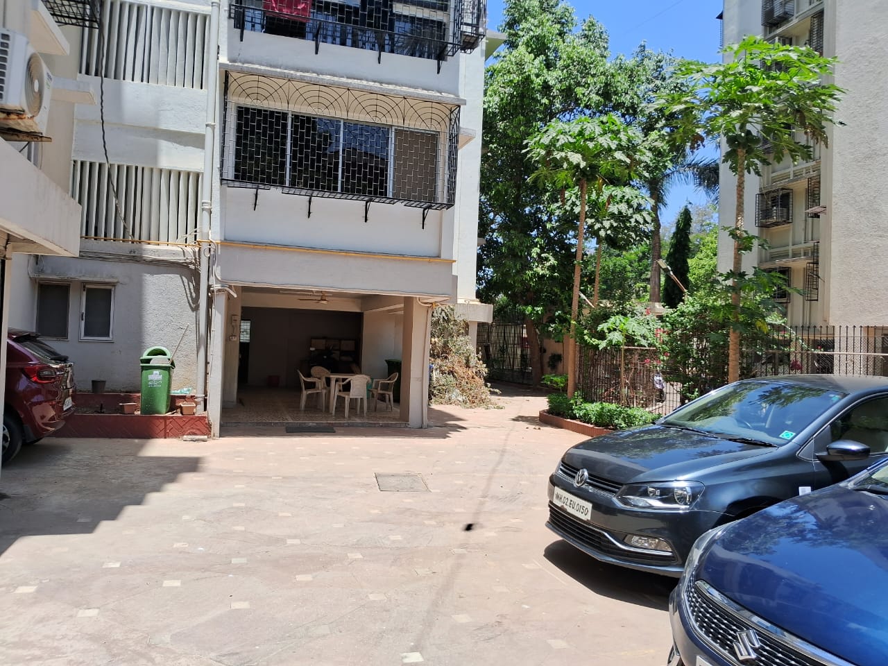 2 BHK Apartment For Sale in Retreat Apartment