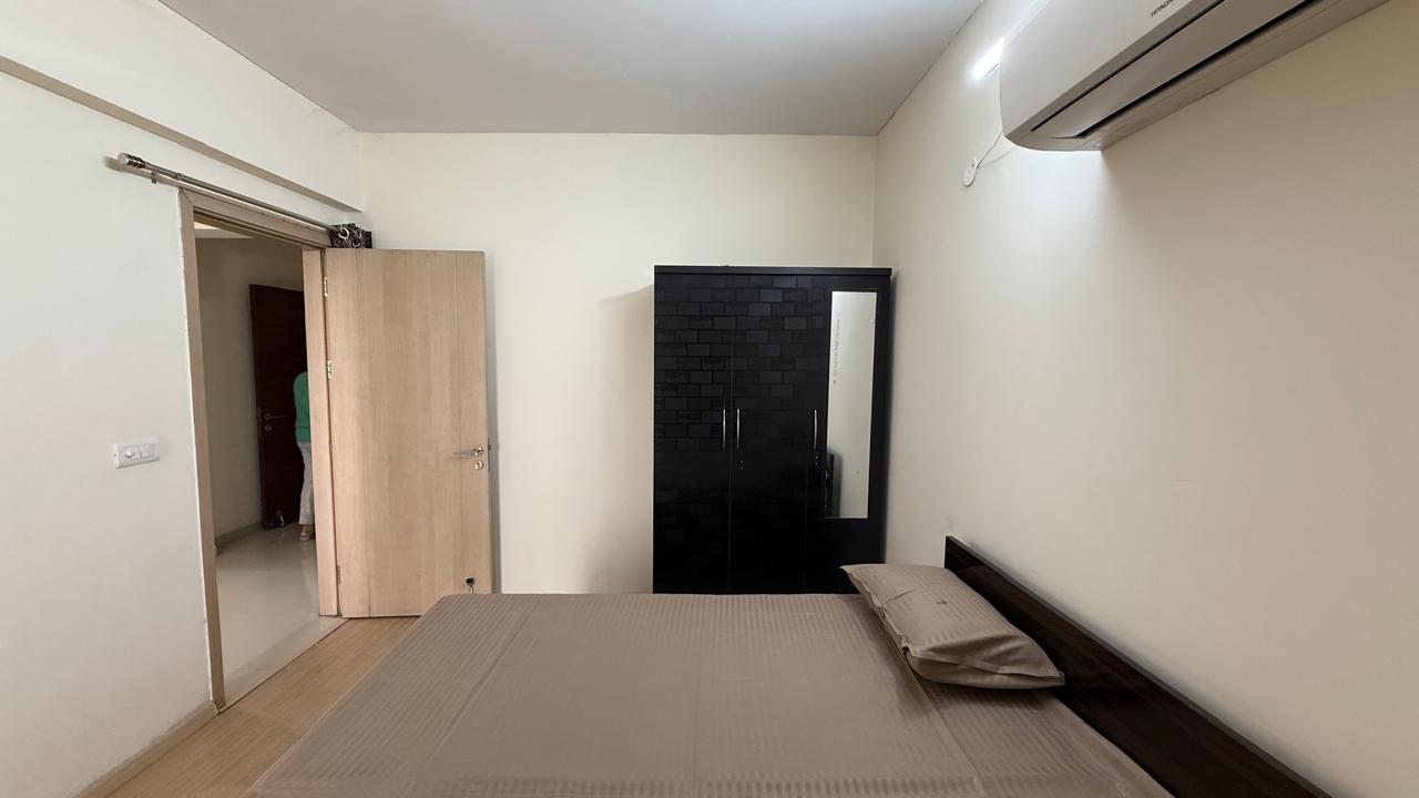 2 BHK + Pooja Room Builder Floor For Rent in Smart World Gems