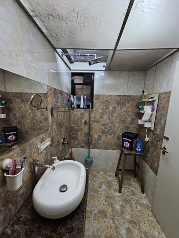 Team Area in 2 BHK Apartment at Sector 14 Sanpada – for Sale
