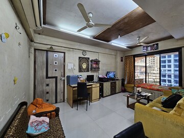 Team Area in 2 BHK Apartment at Sector 14 Sanpada – for Sale