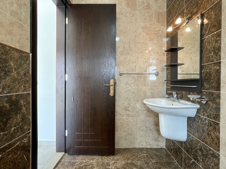 Bathroom, royal-classic-co-op-society 2 Bedroom 950 Sq.Ft. Apartment In Andheri West Mumbai 8820662