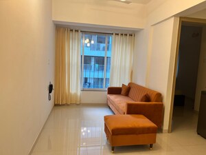 2 BHK Apartment For Sale in Oxford Navrang Crystal, Goregaon West