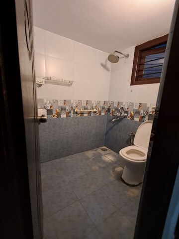 Furnished Amenities in 2 BHK Builder Floor at Hsr Layout – for Rent