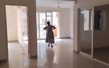 3.5 BHK Apartment For Rent in Emaar The Enclave, Sector 66