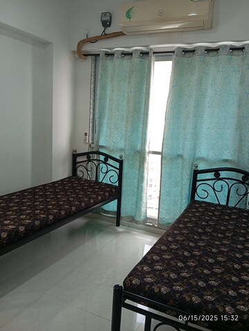 Room in  Pg at Kanakia Spaces Sevens, Andheri East – for Rent