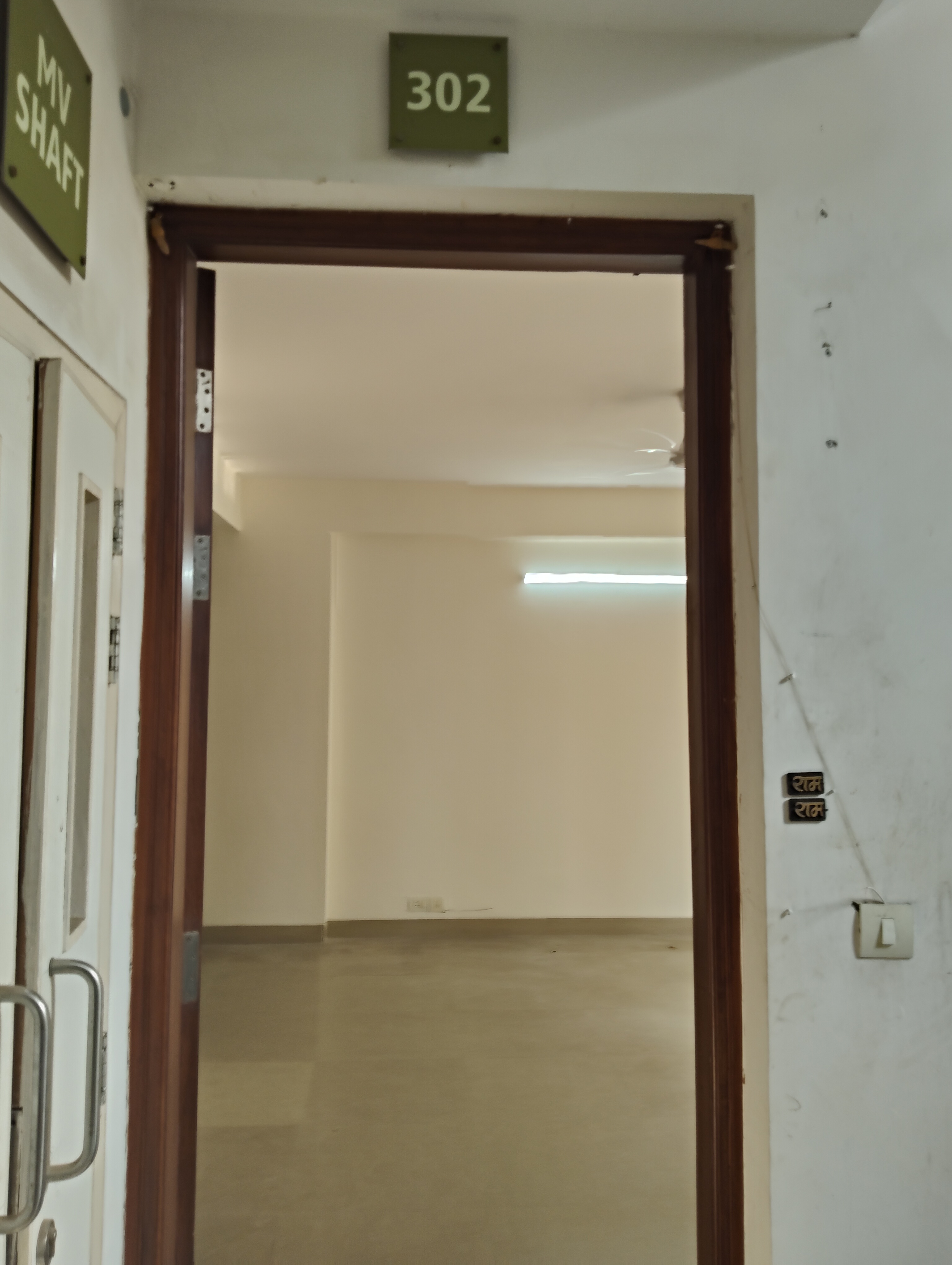 3 BHK + Servant Room Apartment For Rent in Emaar Emerald Estate