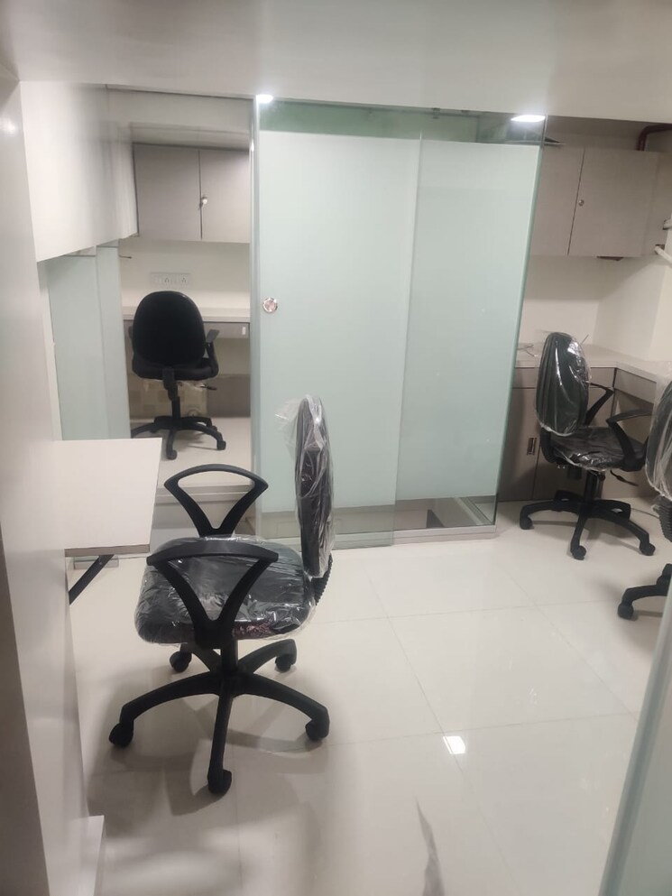 Team Area, andheri west Commercial Office Space 500 Sq.Ft. In Andheri West Mumbai 8820741