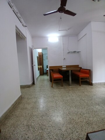 Furnished Amenities in 1 BHK Apartment at Sai Baba Complex Goregaon, Goregaon East – for Rent