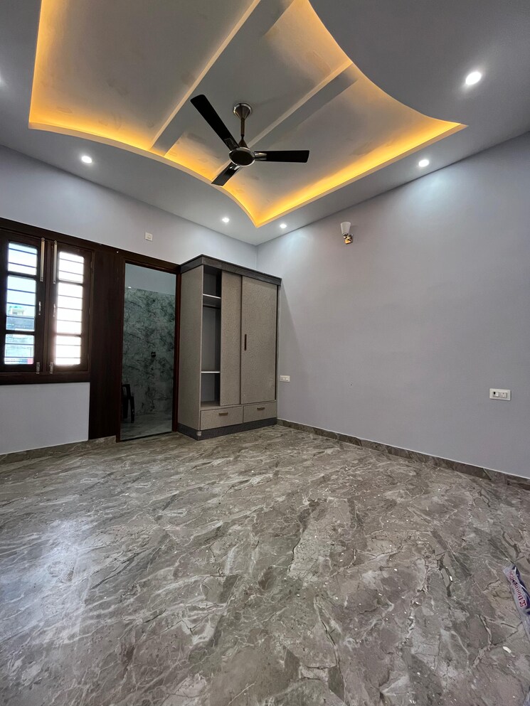 Room, shimla bypass road 4 Bedroom 153 Sq.Yd. Villa In Shimla Bypass Road Dehradun 8820774