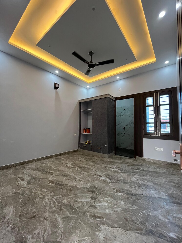 Room, shimla bypass road 4 Bedroom 153 Sq.Yd. Villa In Shimla Bypass Road Dehradun 8820774