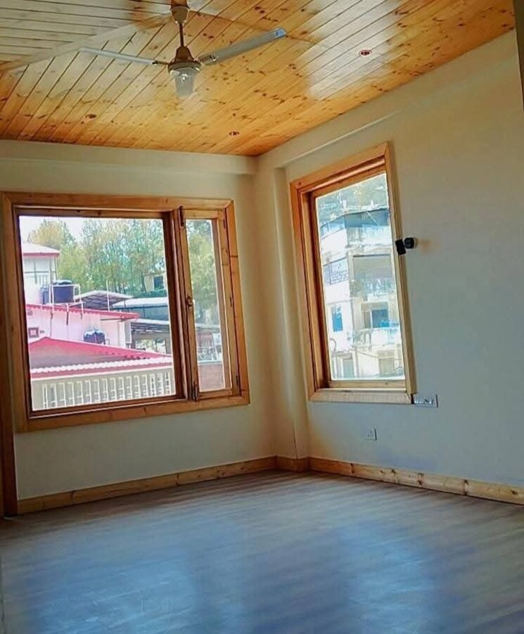 Room, kasauli 6+ Bedroom 3000 Sq.Ft. Independent House In Kasauli Solan 8820775