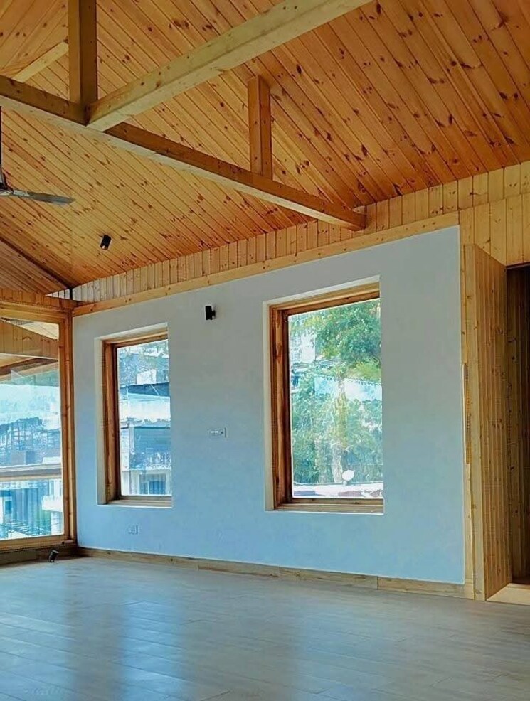 Room, kasauli 6+ Bedroom 3000 Sq.Ft. Independent House In Kasauli Solan 8820775