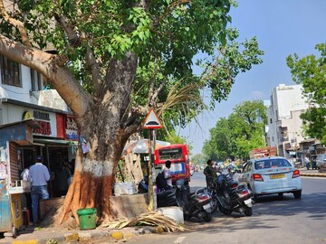  Shop – Exterior View View at Shahibaug - for Rent