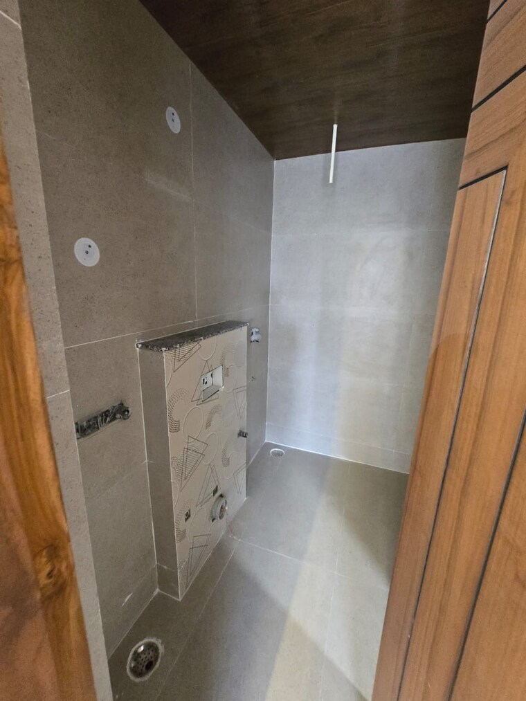 Bathroom, sahastradhara road 3.5 Bedroom 2500 Sq.Ft. Villa In Sahastradhara Road Dehradun 8820790