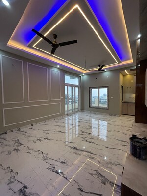 Room in 3.5 BHK Villa at Sahastradhara Road – for Sale