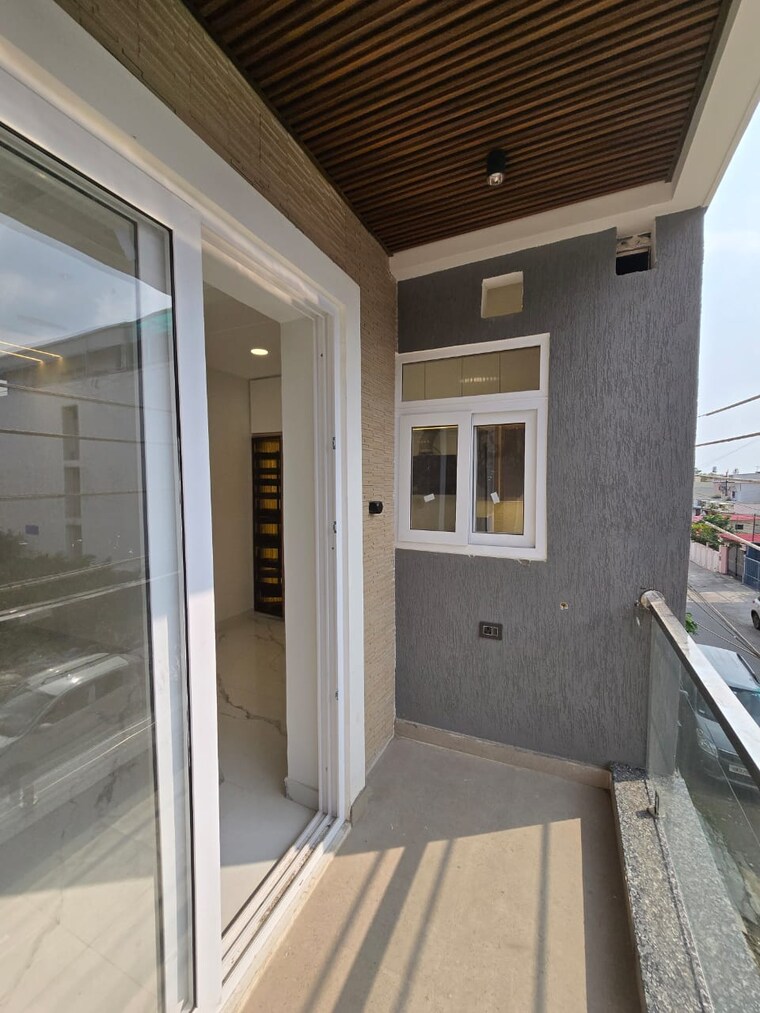 Balcony, sahastradhara road 3.5 Bedroom 2500 Sq.Ft. Villa In Sahastradhara Road Dehradun 8820790