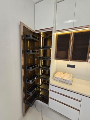 Furnished Amenities in 3.5 BHK Villa at Sahastradhara Road – for Sale