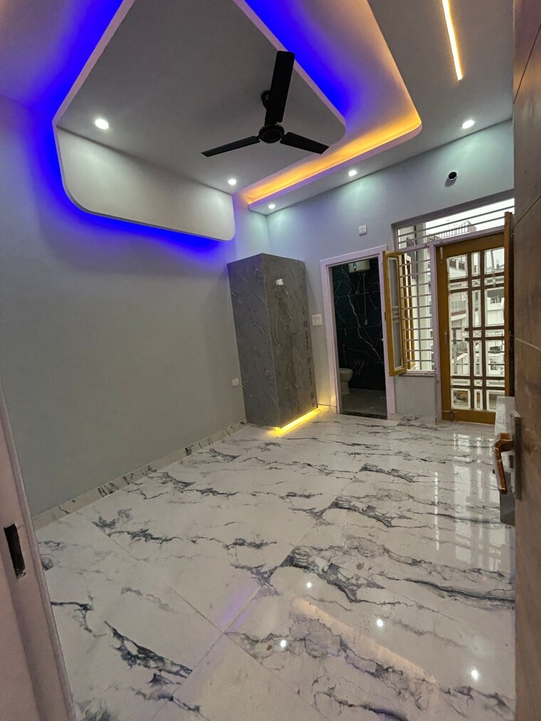 Room, sahastradhara road 3.5 Bedroom 2500 Sq.Ft. Villa In Sahastradhara Road Dehradun 8820790