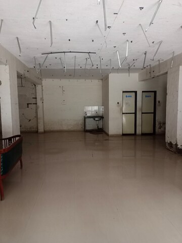  Shop For Rent in Andheri West