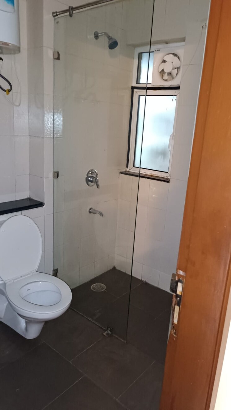 Bathroom, sector 50 3.5 Bedroom 2050 Sq.Ft. Apartment In Sector 50 Gurgaon 8820833