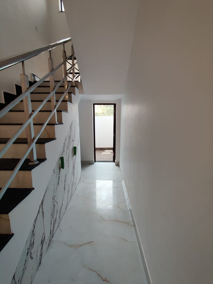 undefined, sahastradhara road 3 Bedroom 2400 Sq.Ft. Villa In Sahastradhara Road Dehradun 8820830