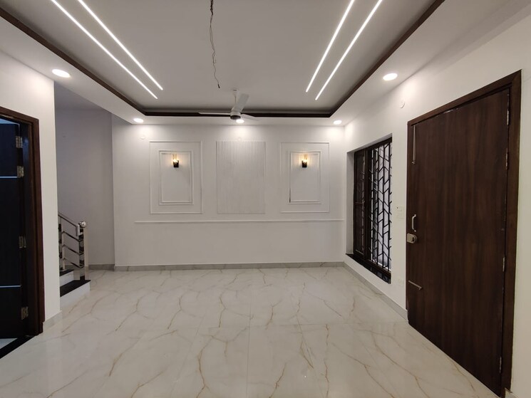 Room, sahastradhara road 3 Bedroom 2400 Sq.Ft. Villa In Sahastradhara Road Dehradun 8820830