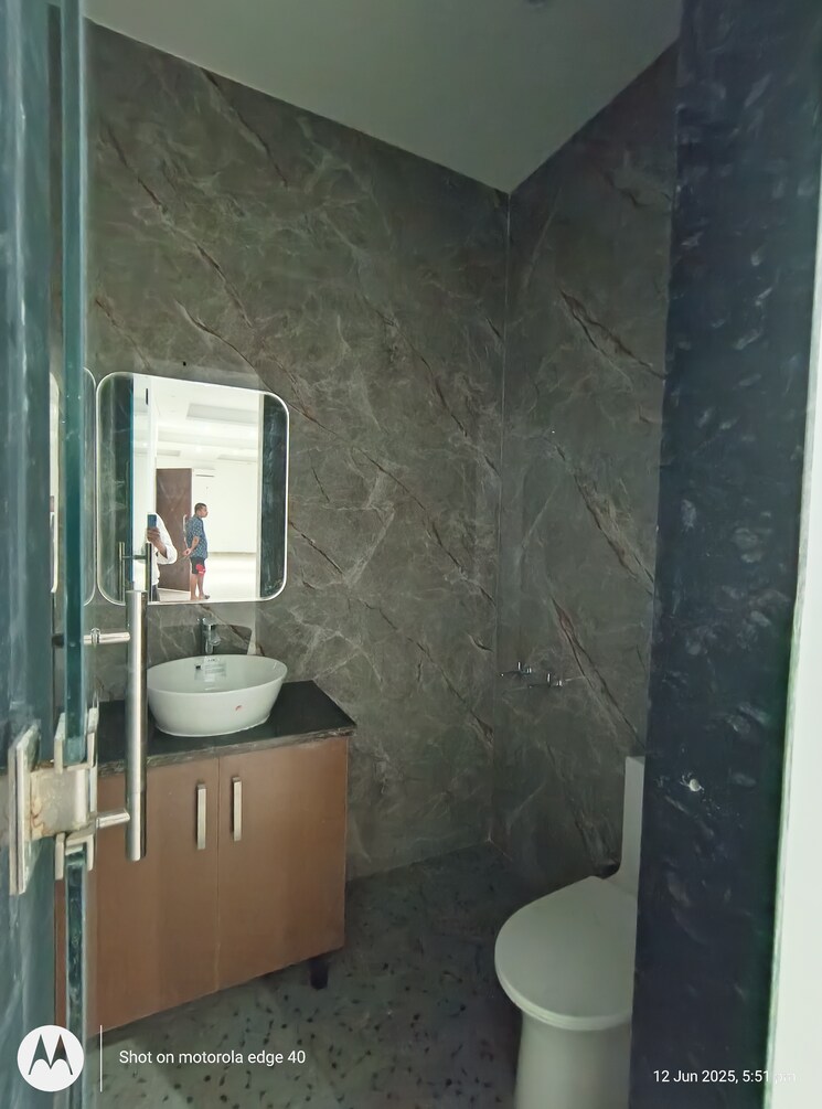 undefined, shivalik colony Commercial Office Space 1450 Sq.Ft. In Shivalik Colony Delhi 8820822