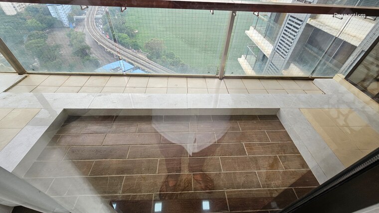 Bathroom, lake-front-solitaire 3 Bedroom 2775 Sq.Ft. Apartment In Powai Mumbai 8820858