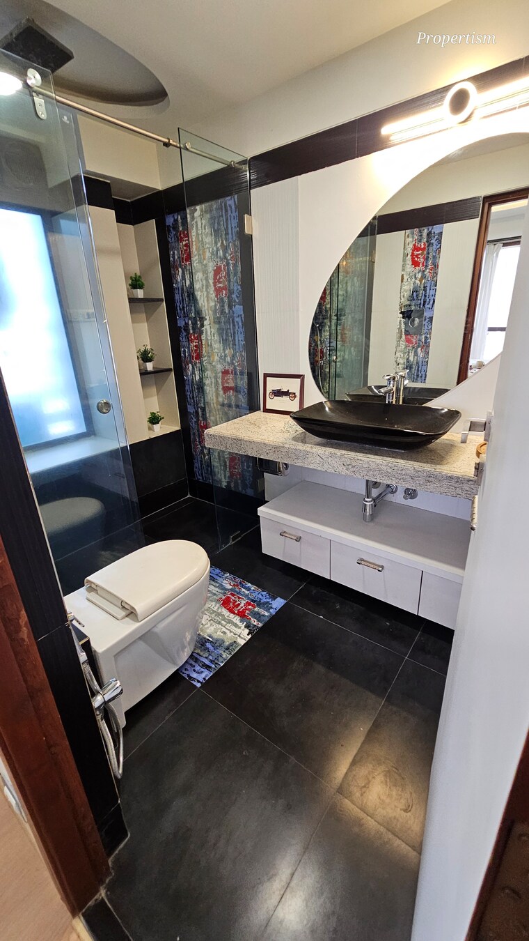 Master Bedroom, lake-front-solitaire 3 Bedroom 2775 Sq.Ft. Apartment In Powai Mumbai 8820858