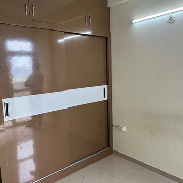 Room in 2 BHK Apartment at Pyramid Urban Homes 2, Sector 86 – for Rent