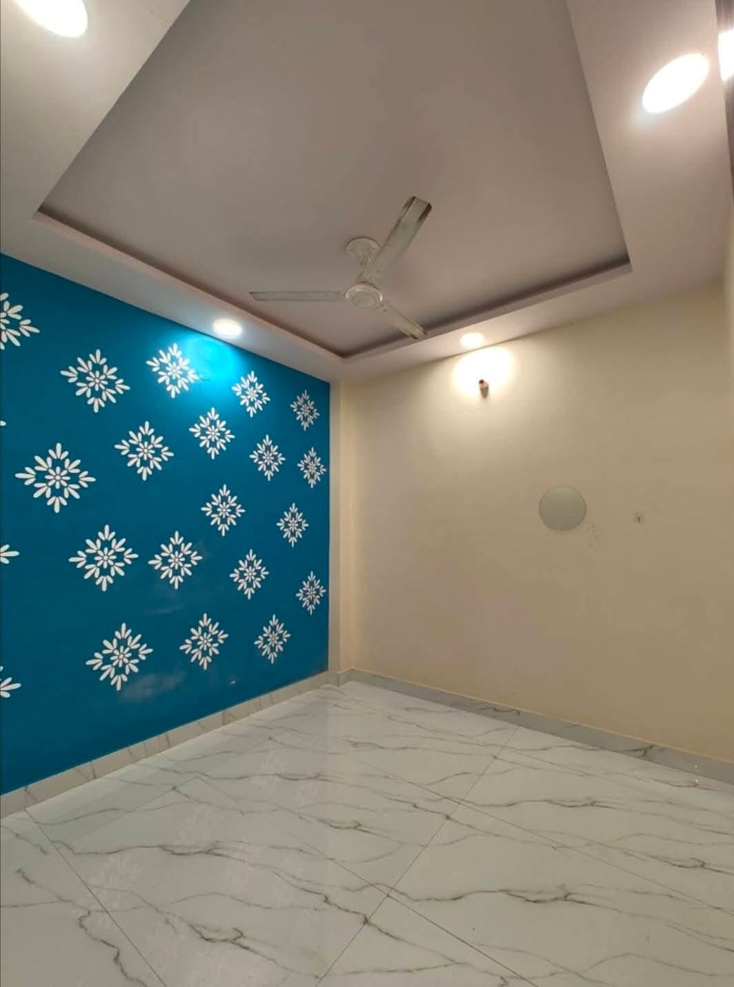 2 BHK + Study Room Builder Floor For Sale in RWA Neelkanth Apartment II