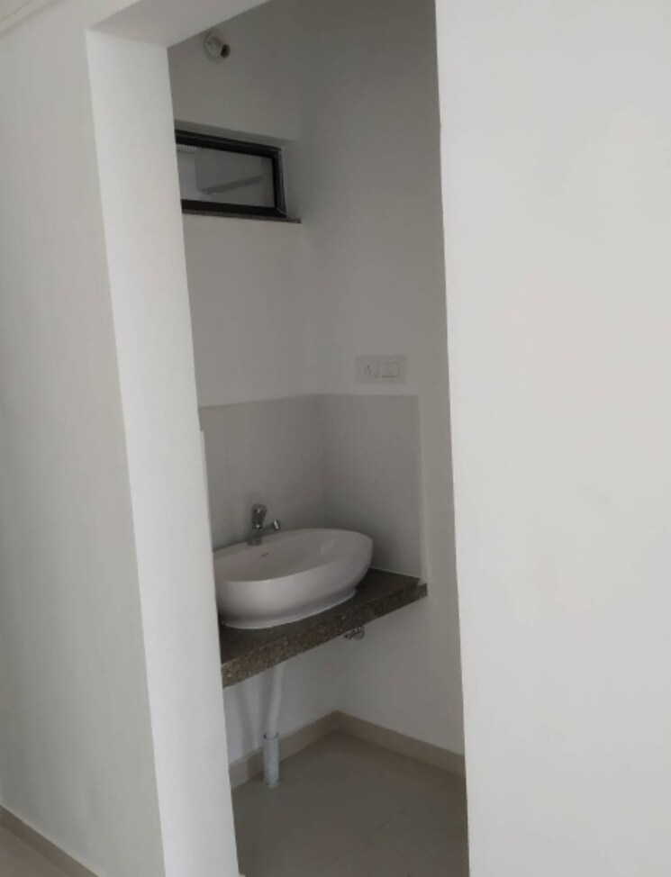 Bathroom, rohan-abhilasha 1 Bedroom 393 Sq.Ft. Apartment In Wagholi Pune 8820911