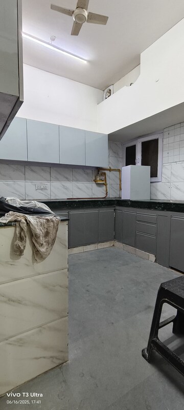 Kitchen in 3 BHK Builder Floor at Panchsheel Enclave – for Rent