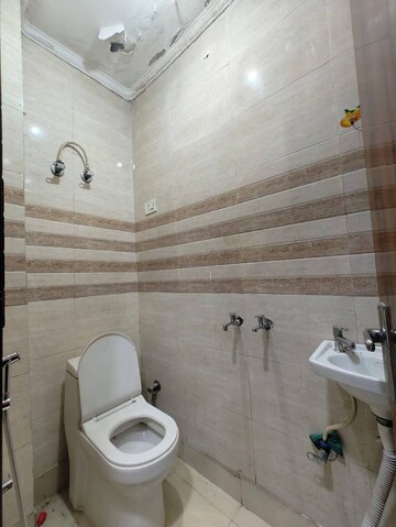 Bathroom in 2 BHK Builder Floor at West Sant Nagar – for Rent